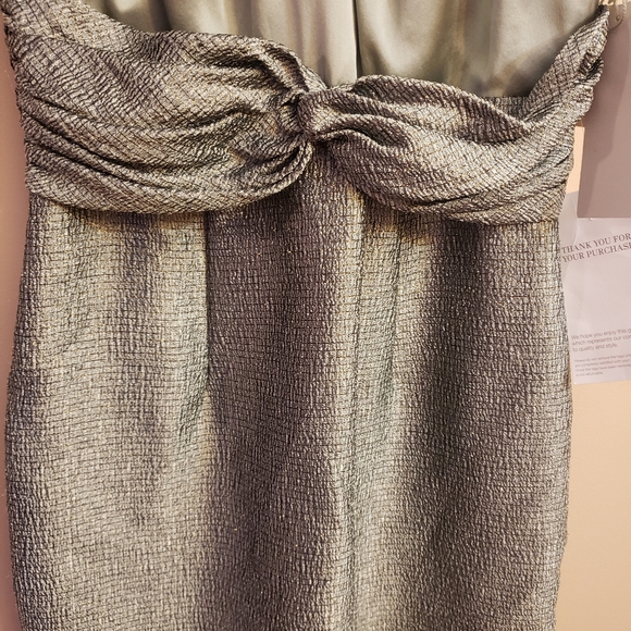 ADRIANNA PAPELL DRESS, Size 4 - Picture 3 of 7